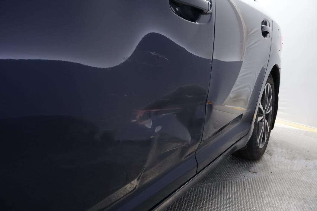 TOYOTA Avensis 2012
