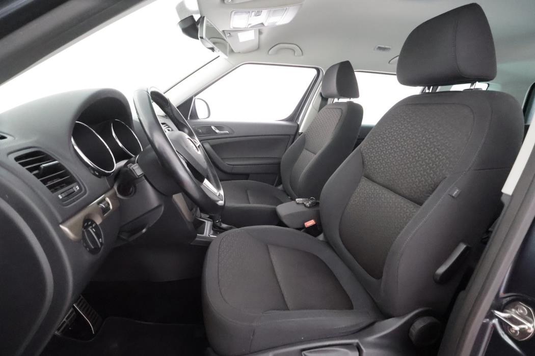 SKODA Yeti 2015