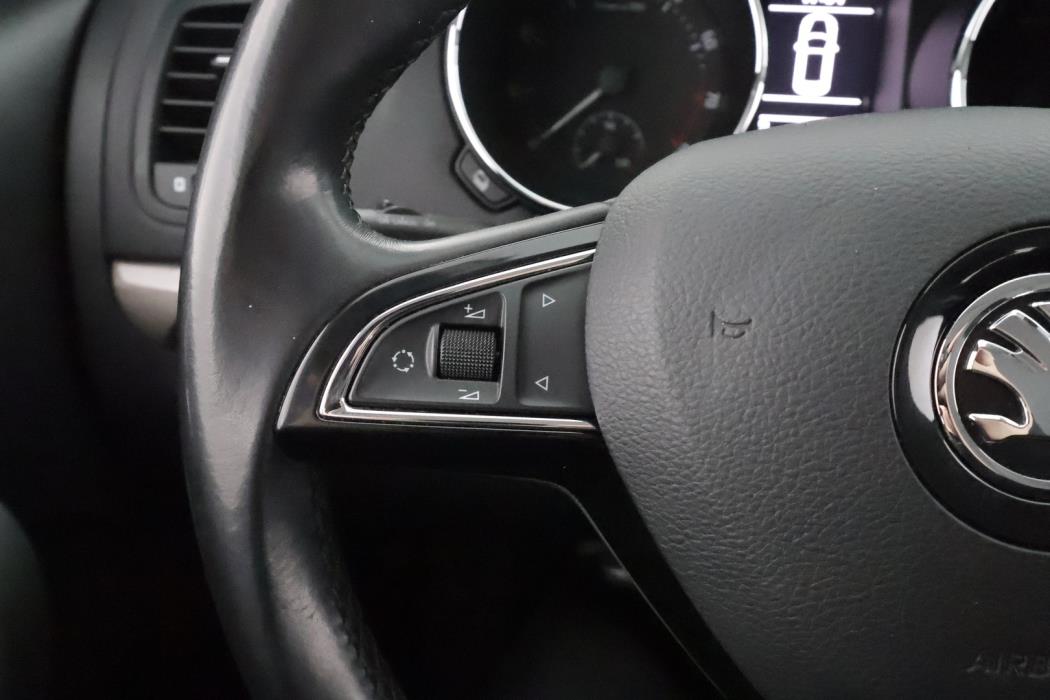 SKODA Yeti 2015