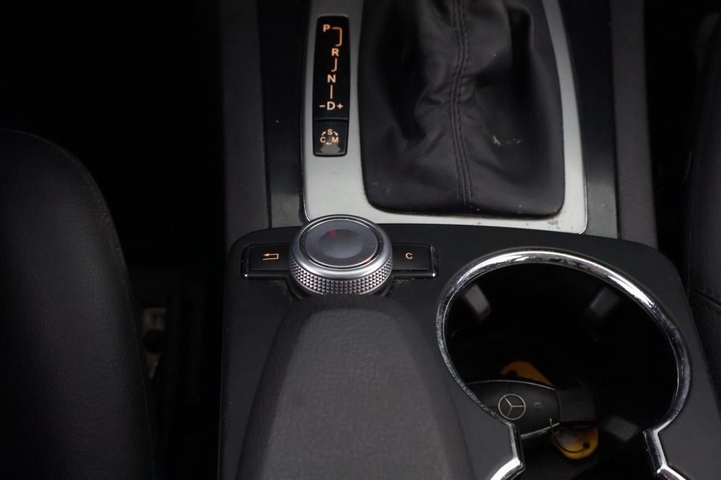 MERCEDES-BENZ GLK 2009