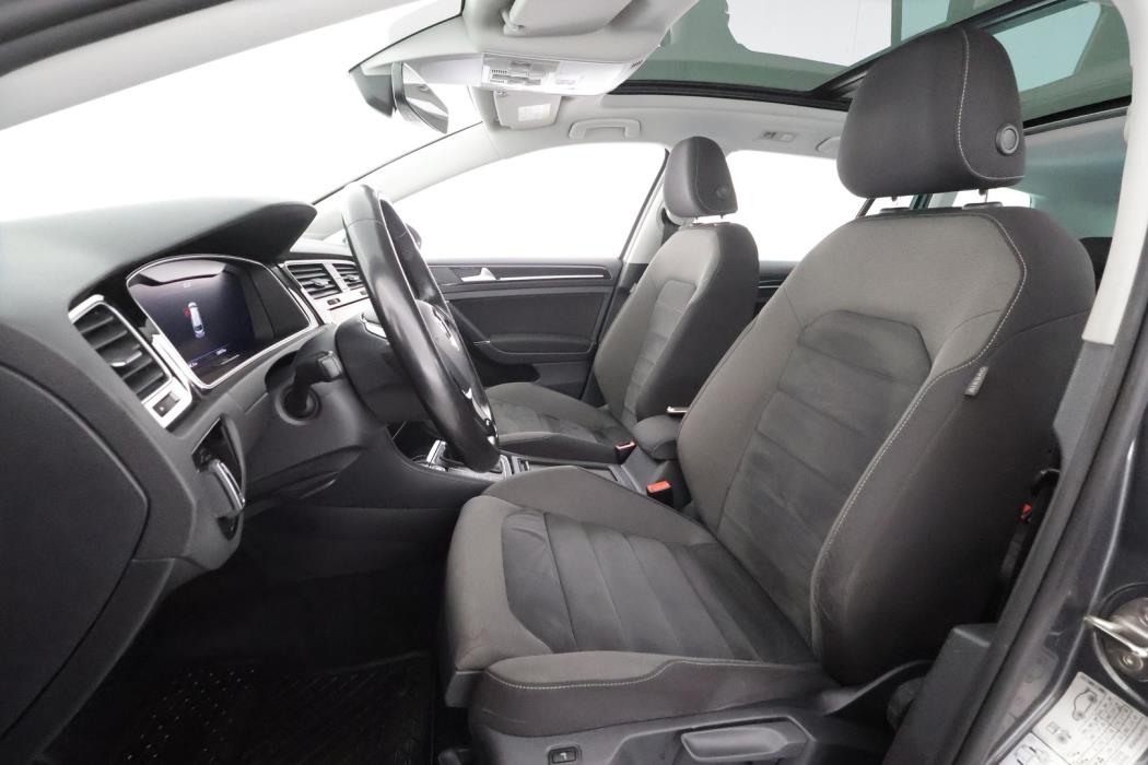 VOLKSWAGEN Golf 2018