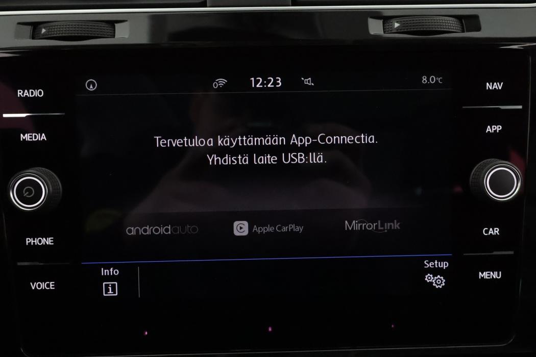 VOLKSWAGEN Golf 2018