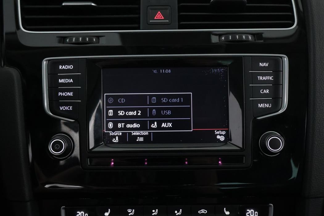 VOLKSWAGEN Golf 2013