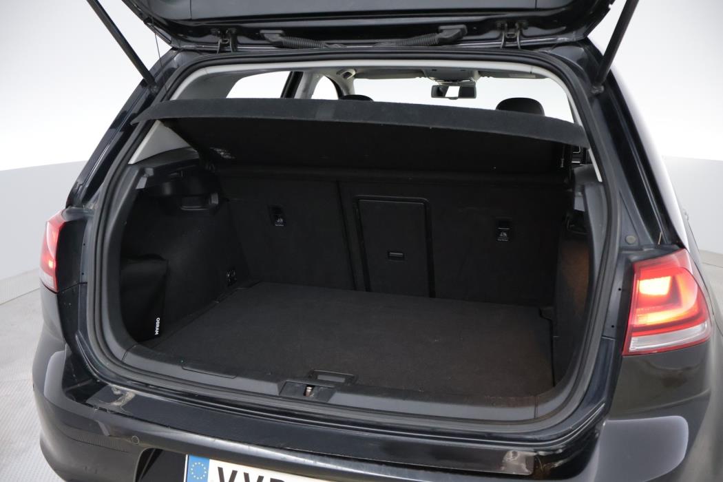 VOLKSWAGEN Golf 2013