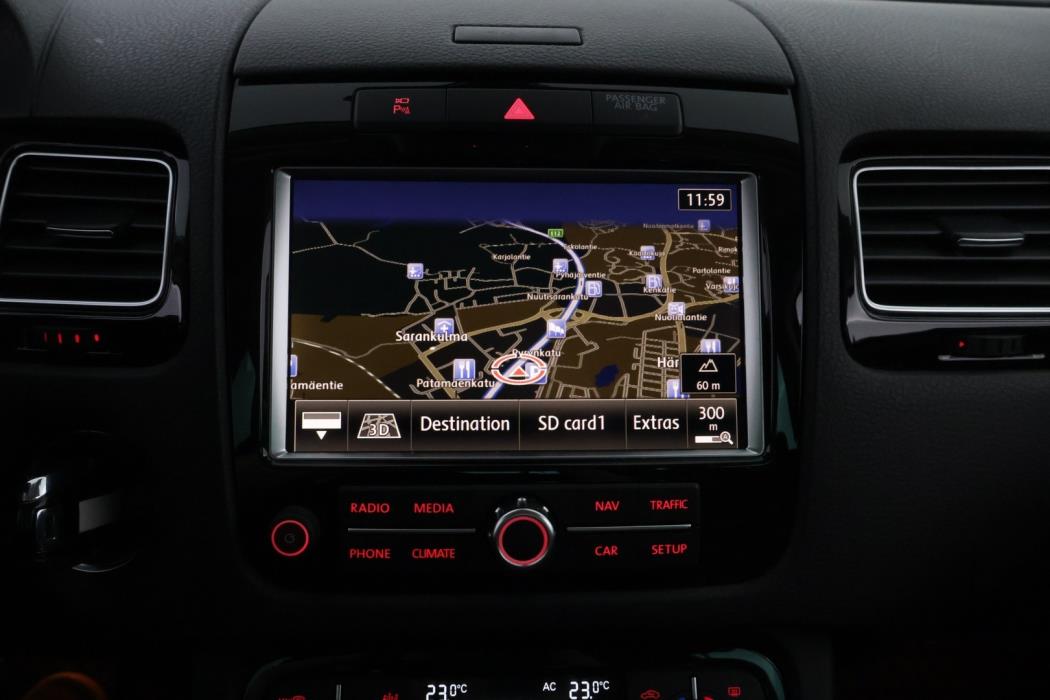 VOLKSWAGEN Touareg 2011