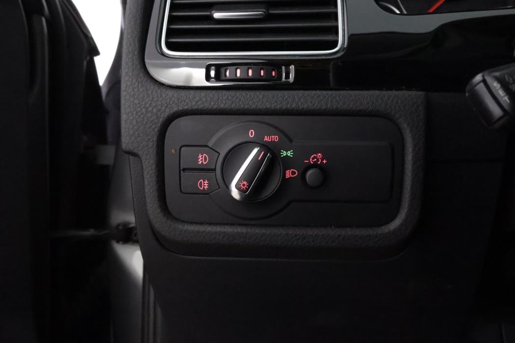 VOLKSWAGEN Touareg 2011