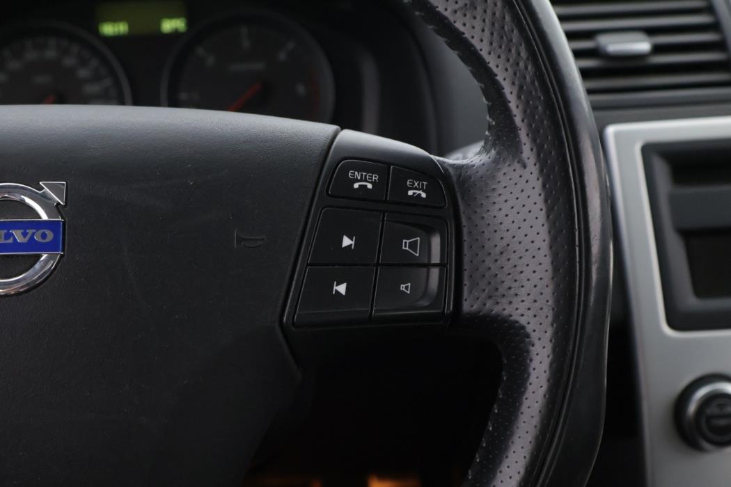 VOLVO V50 2011