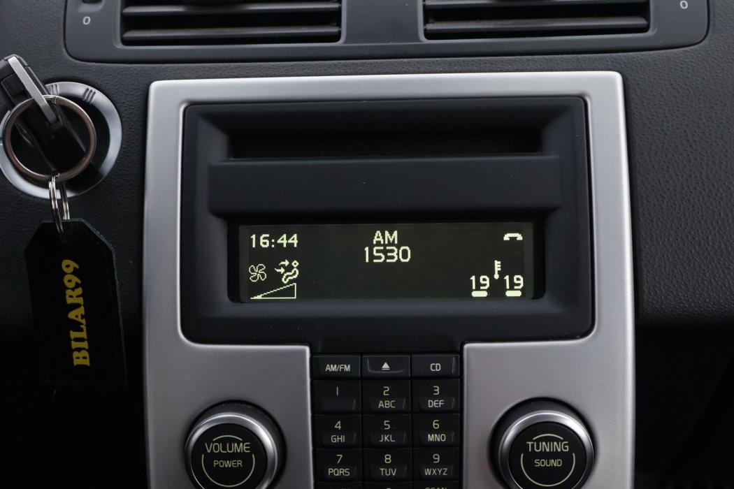 VOLVO V50 2011