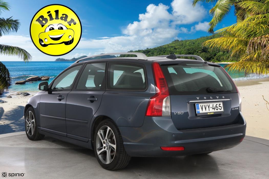 VOLVO V50 2011
