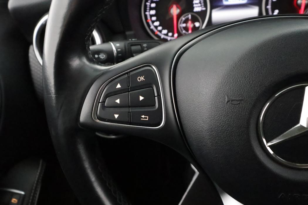 MERCEDES-BENZ A 2016