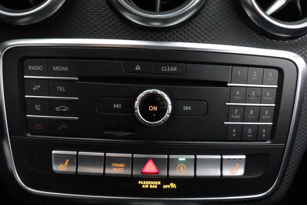 MERCEDES-BENZ A 2016
