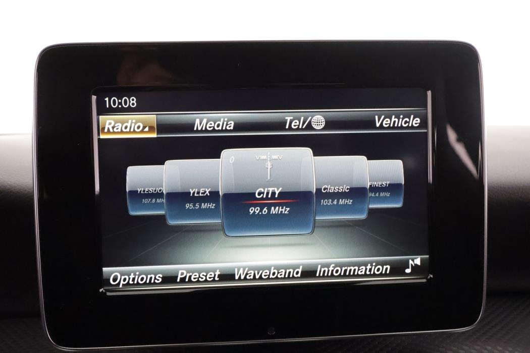 MERCEDES-BENZ A 2016