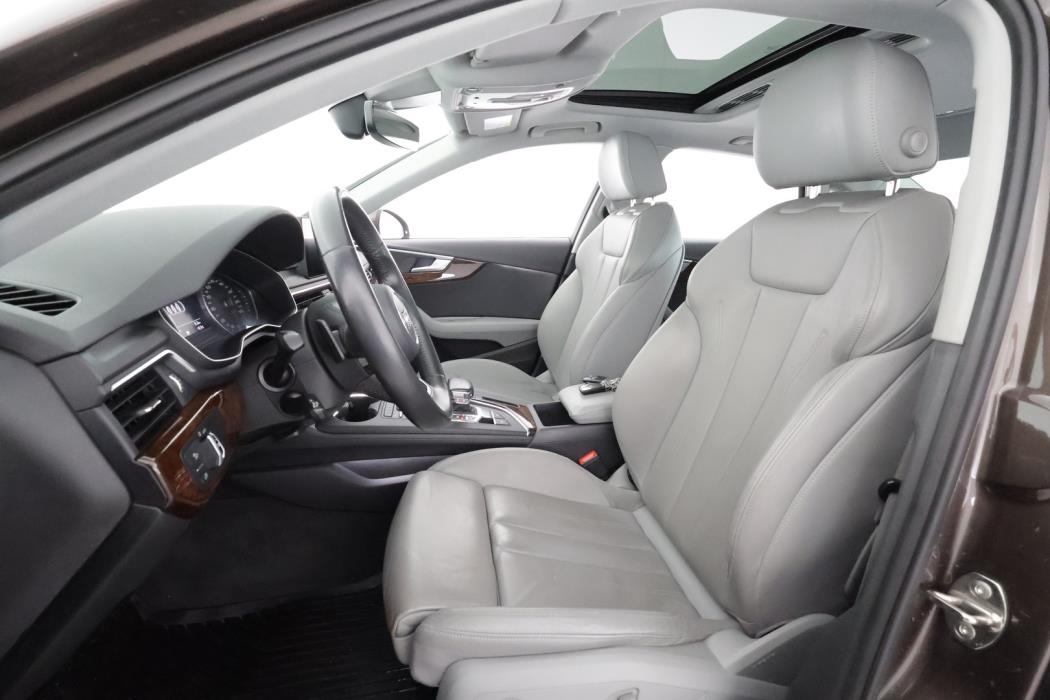 AUDI A4 2016