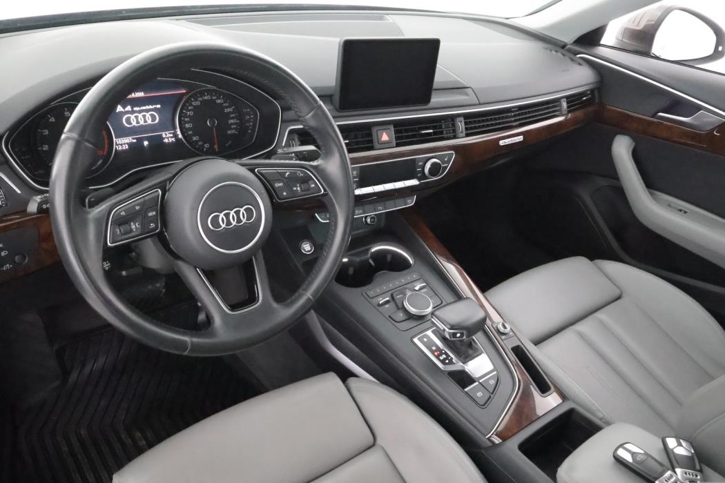 AUDI A4 2016