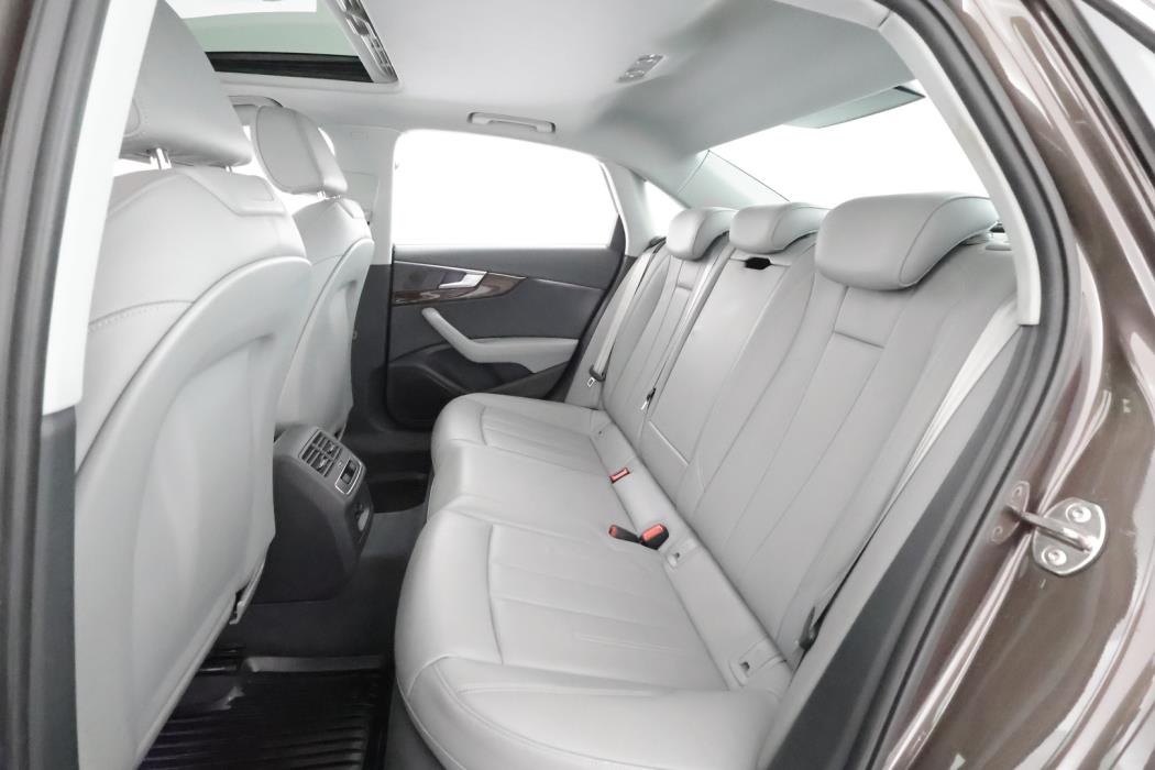 AUDI A4 2016