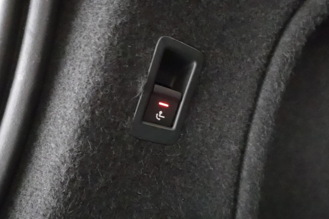 AUDI A4 2016