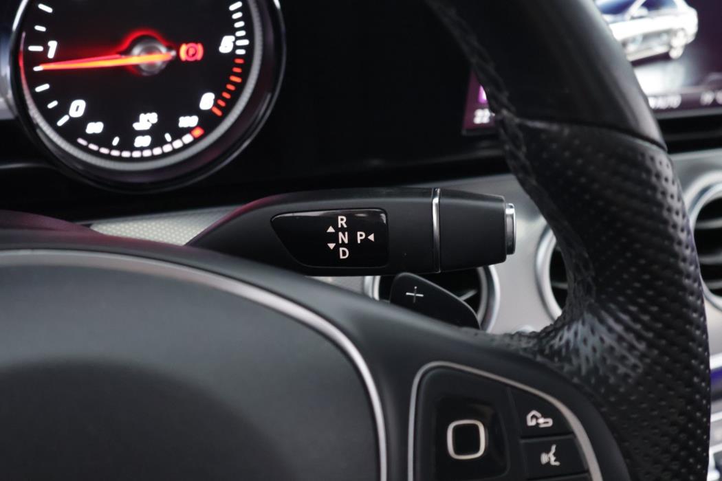 MERCEDES-BENZ E 2017