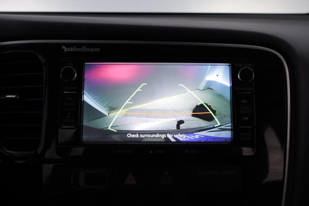 MITSUBISHI OUTLANDER PHEV 2016