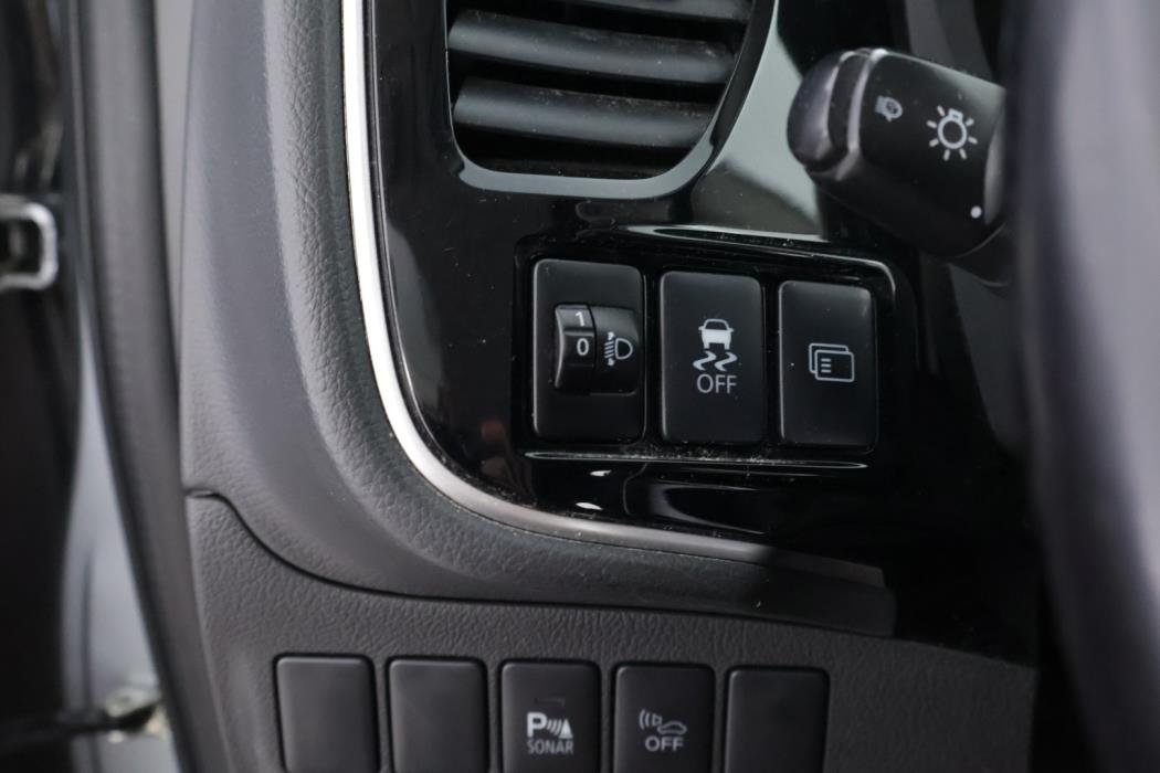 MITSUBISHI OUTLANDER PHEV 2016