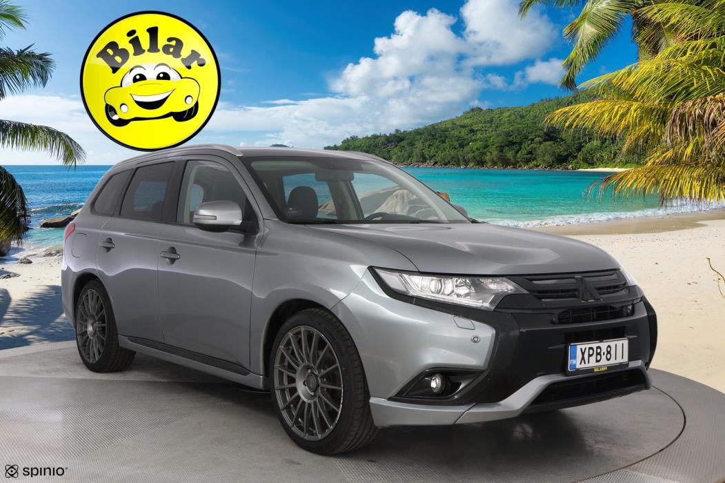 MITSUBISHI OUTLANDER PHEV 2016