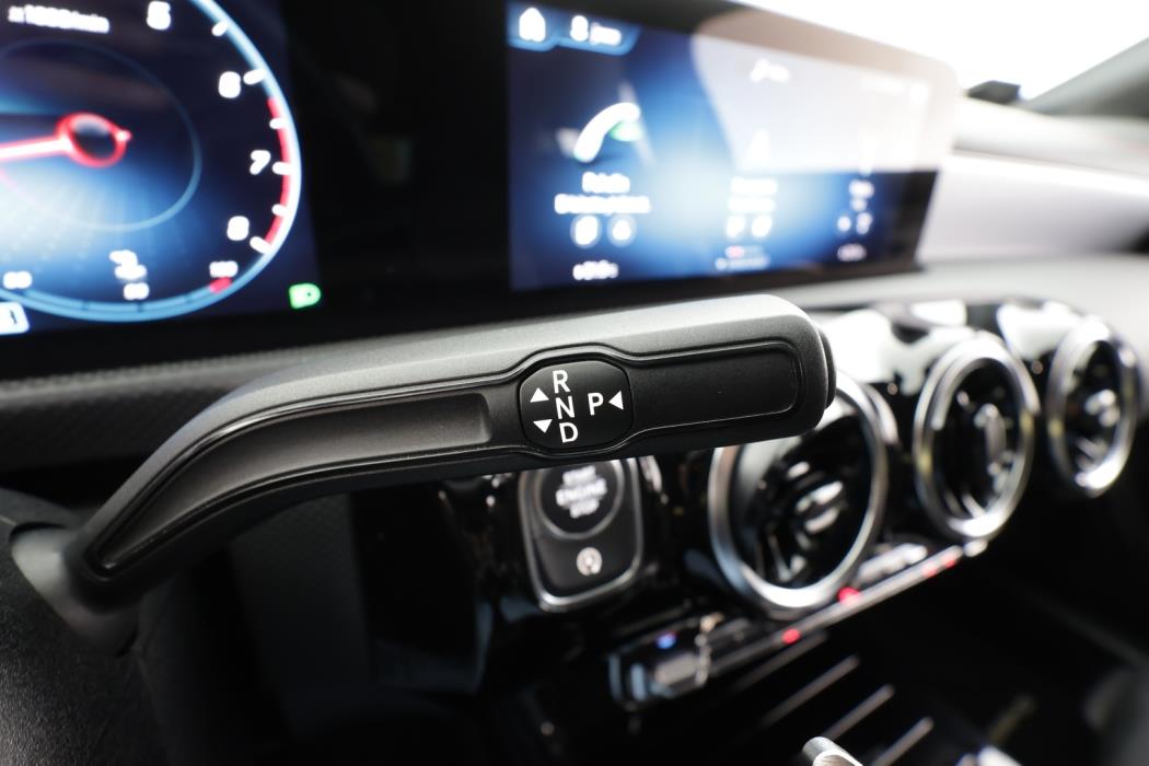 MERCEDES-BENZ CLA 2020