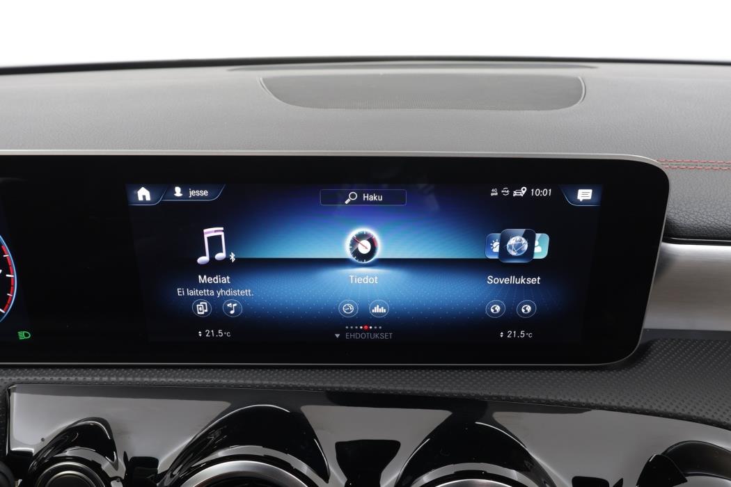 MERCEDES-BENZ CLA 2020