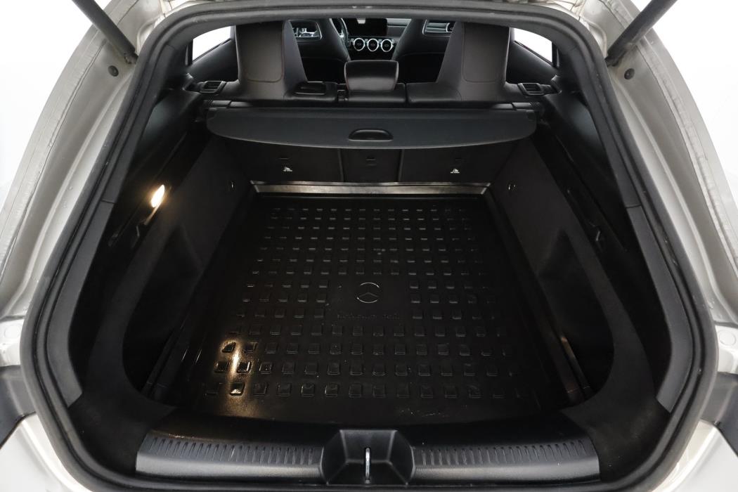 MERCEDES-BENZ CLA 2020