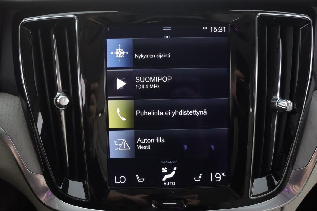 VOLVO V60 2022