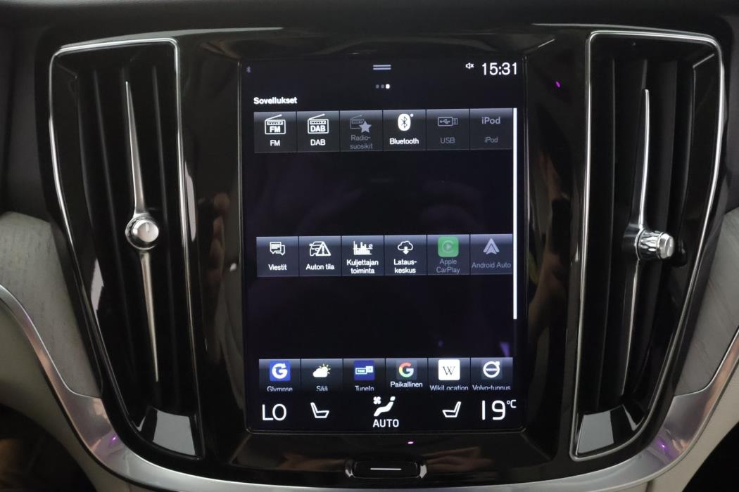VOLVO V60 2022