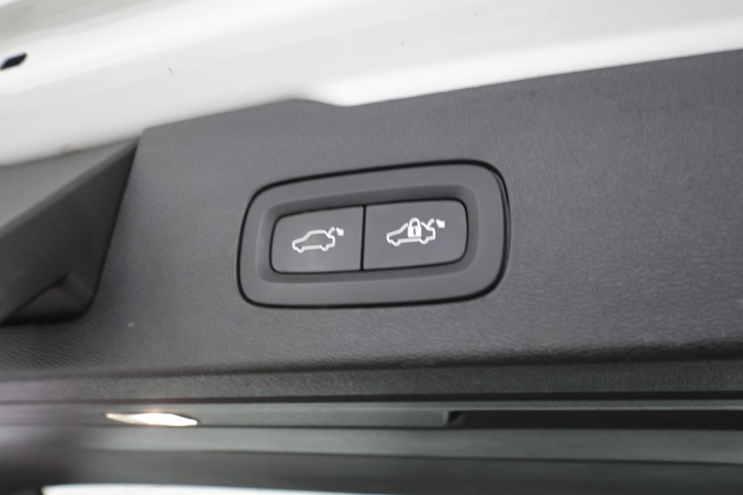 VOLVO V60 2022