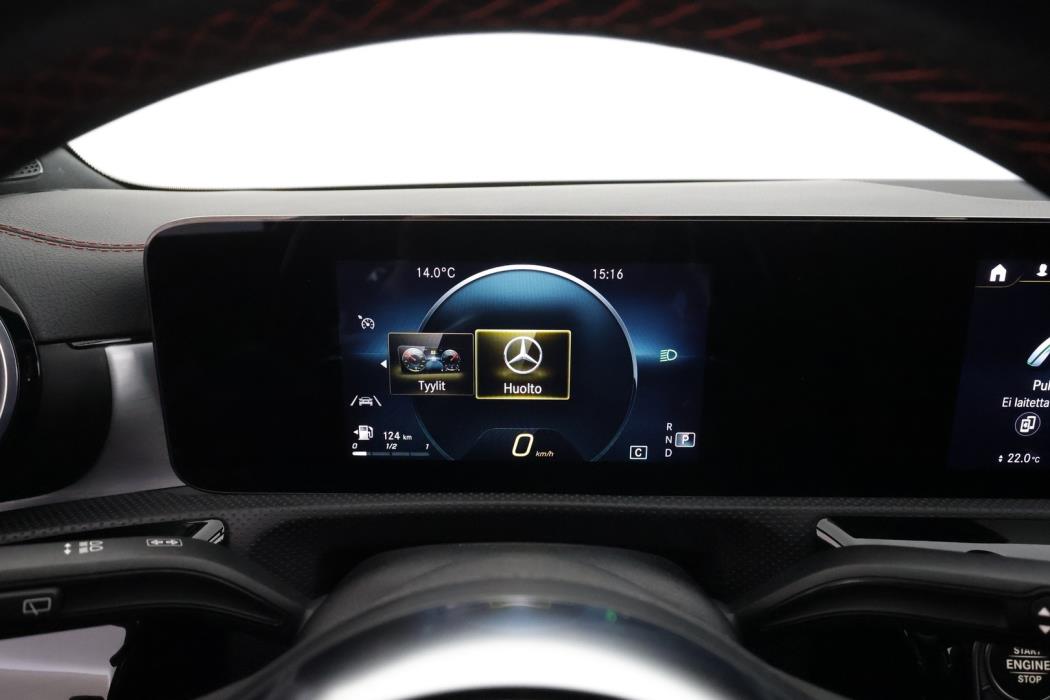 MERCEDES-BENZ CLA 2022