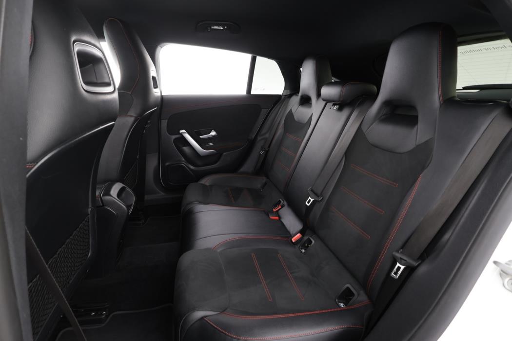MERCEDES-BENZ CLA 2022