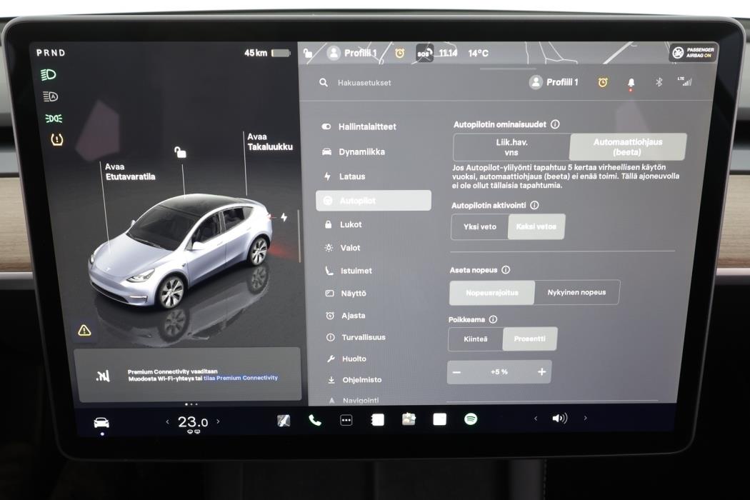 TESLA Model Y 2023