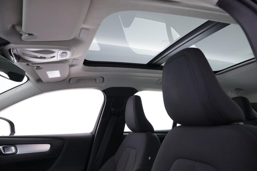VOLVO XC40 2021