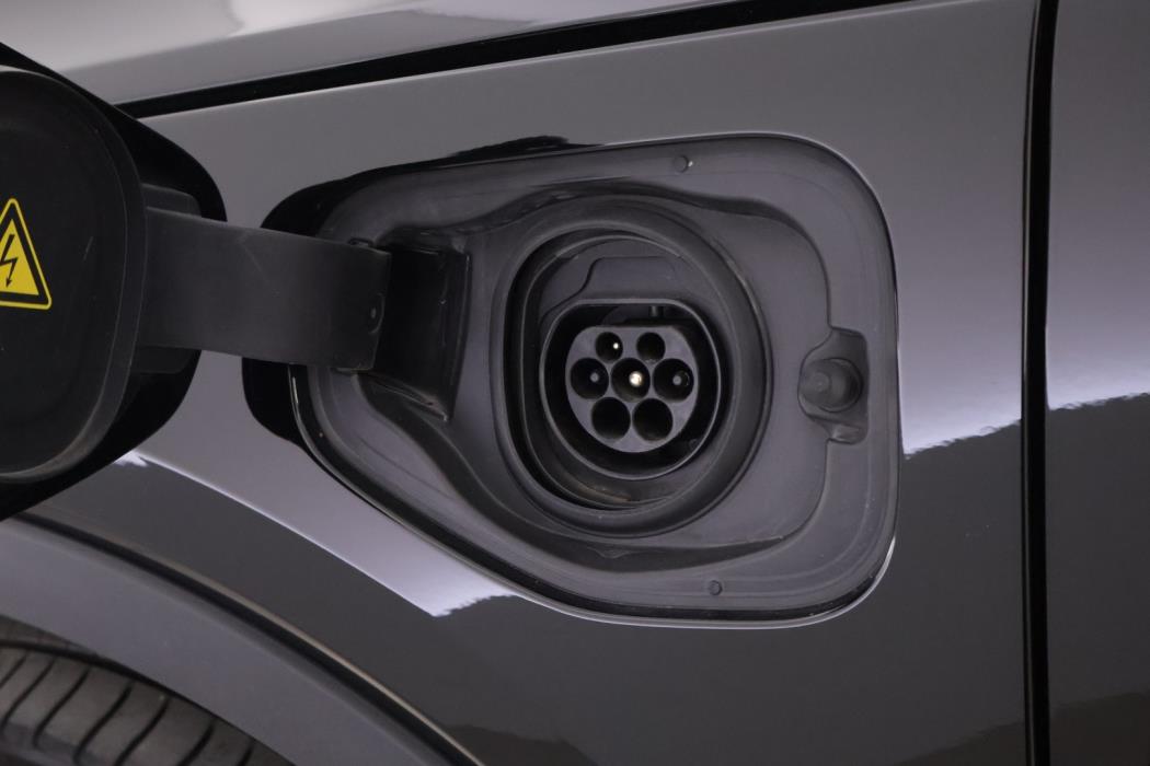 VOLVO XC40 2021