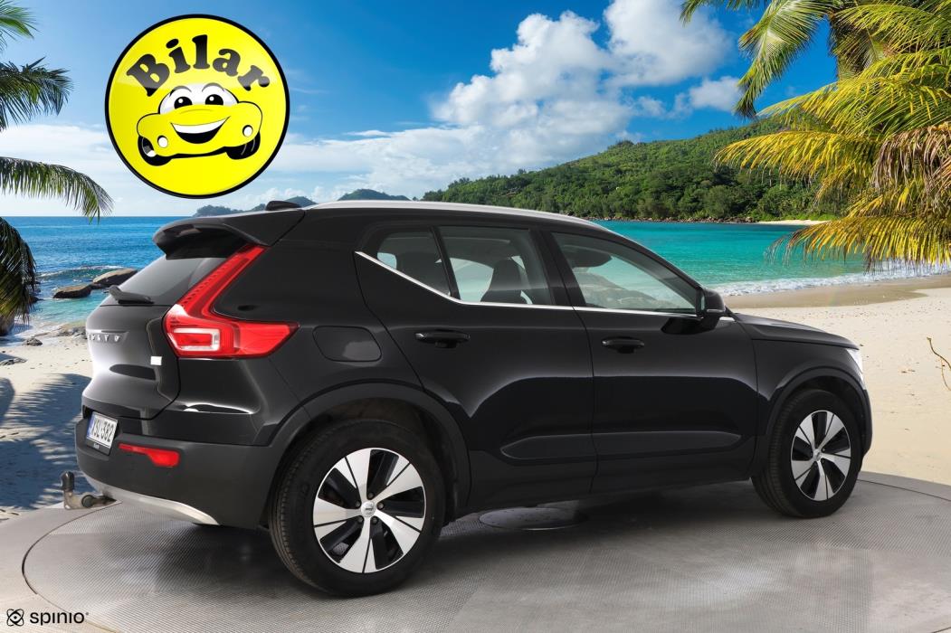 VOLVO XC40 2021