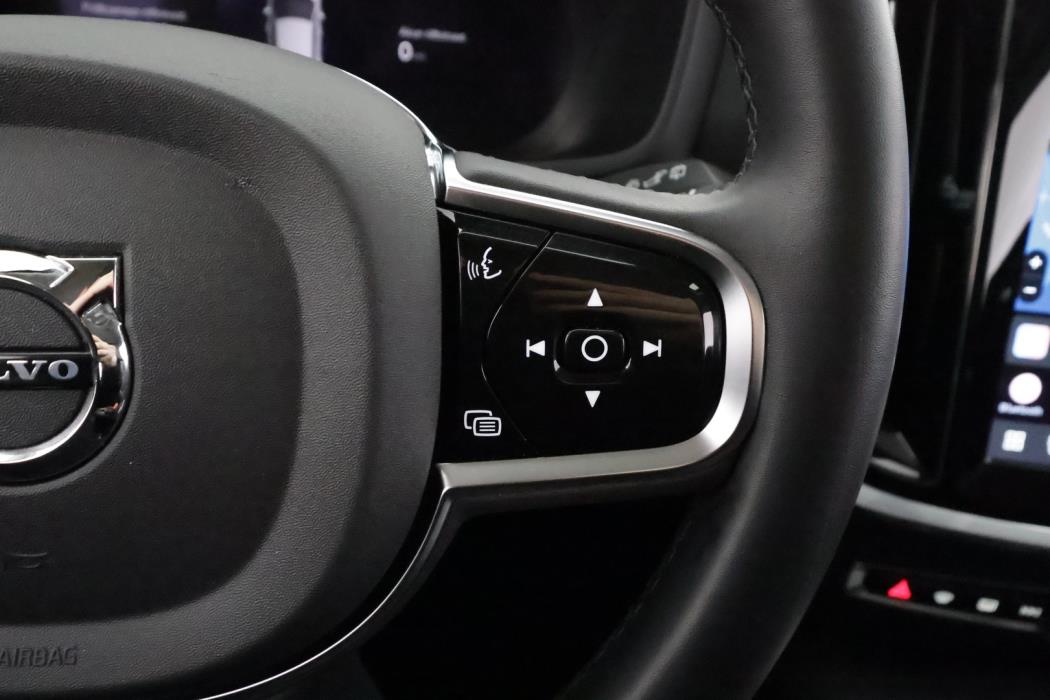 VOLVO V60 2024