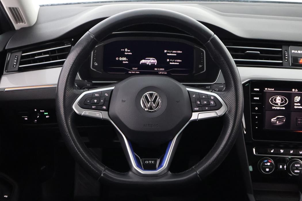 VOLKSWAGEN Passat 2020