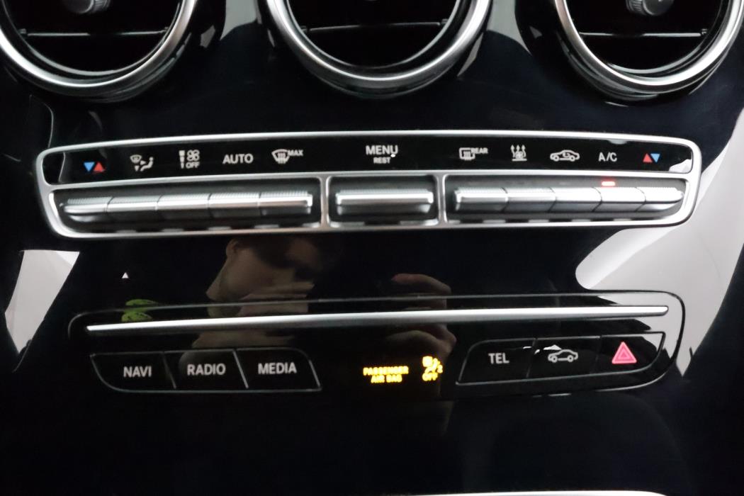 MERCEDES-BENZ C 2020