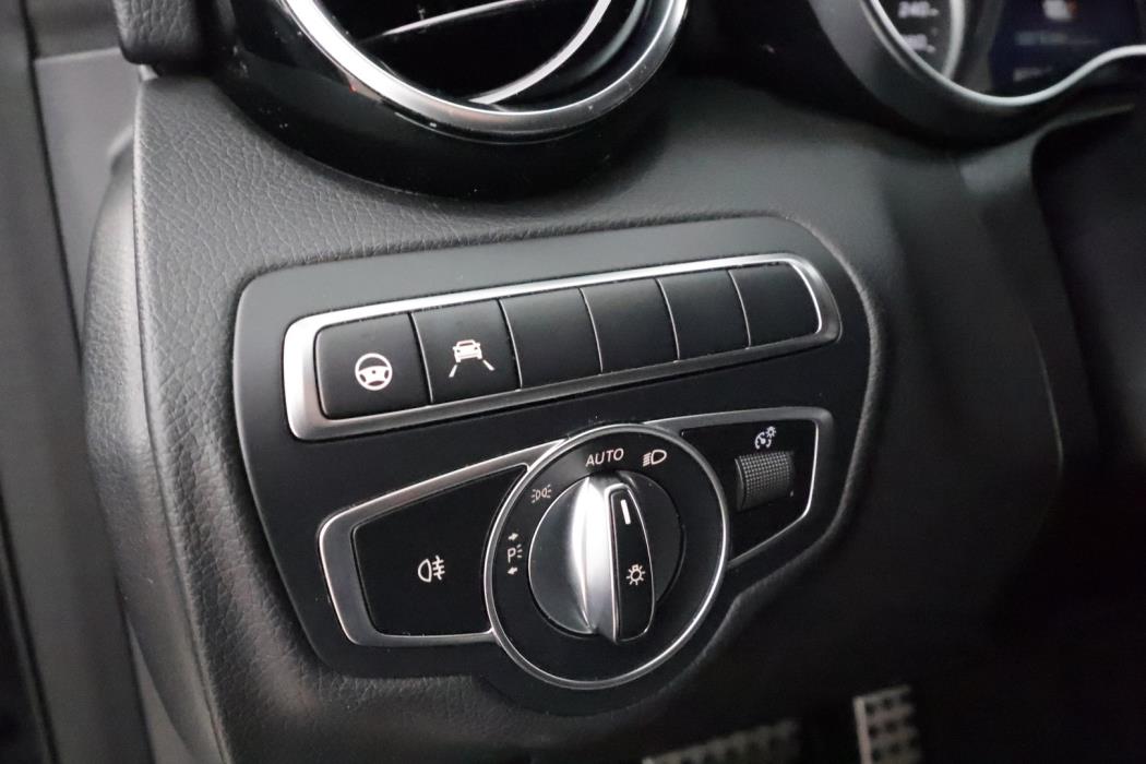 MERCEDES-BENZ C 2020