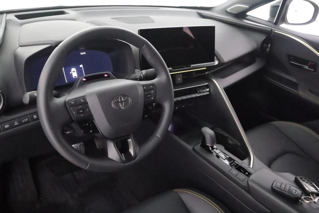 TOYOTA C-HR 2024