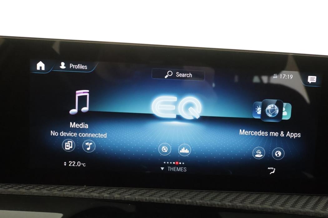 MERCEDES-BENZ A 2021