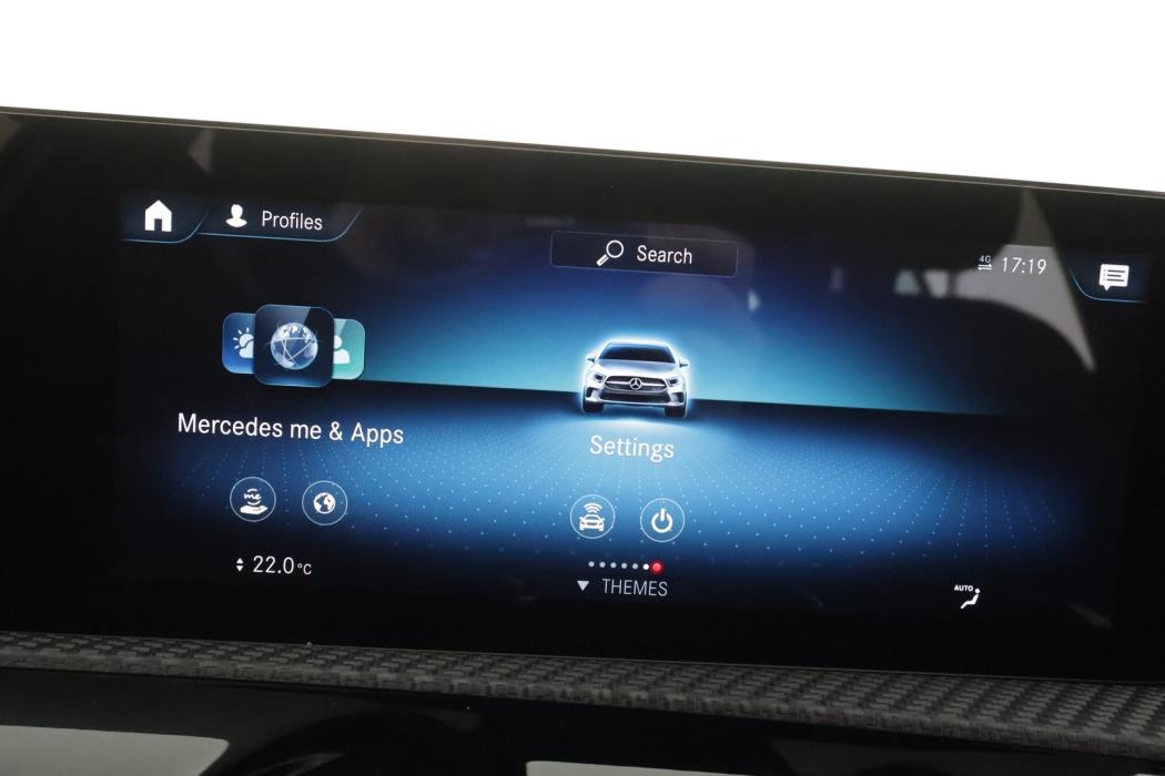 MERCEDES-BENZ A 2021