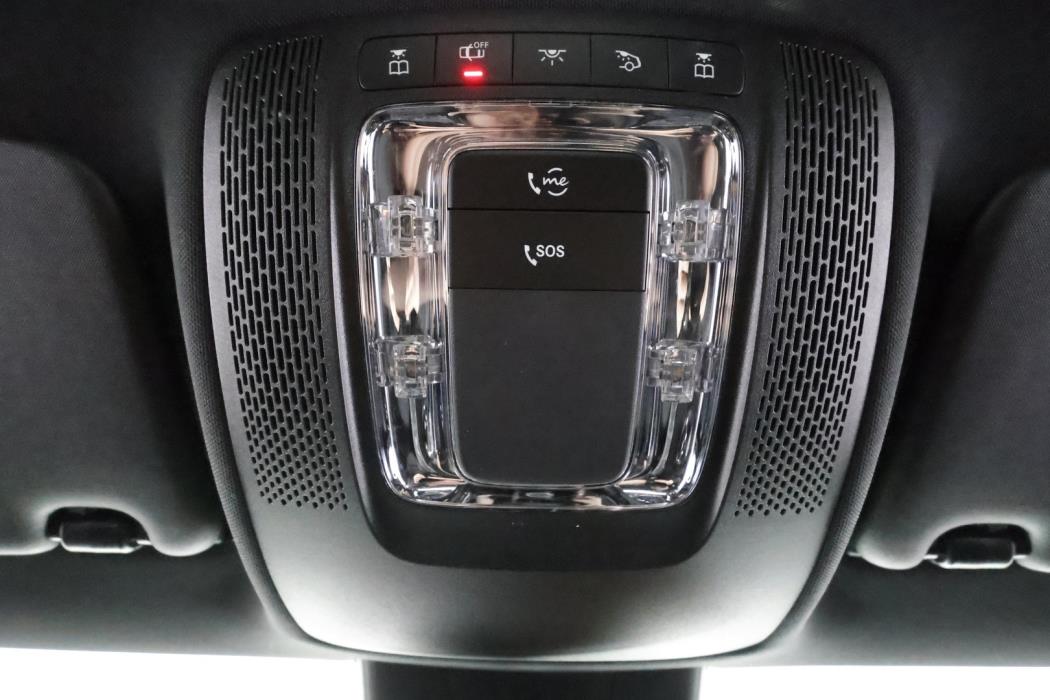 MERCEDES-BENZ A 2021