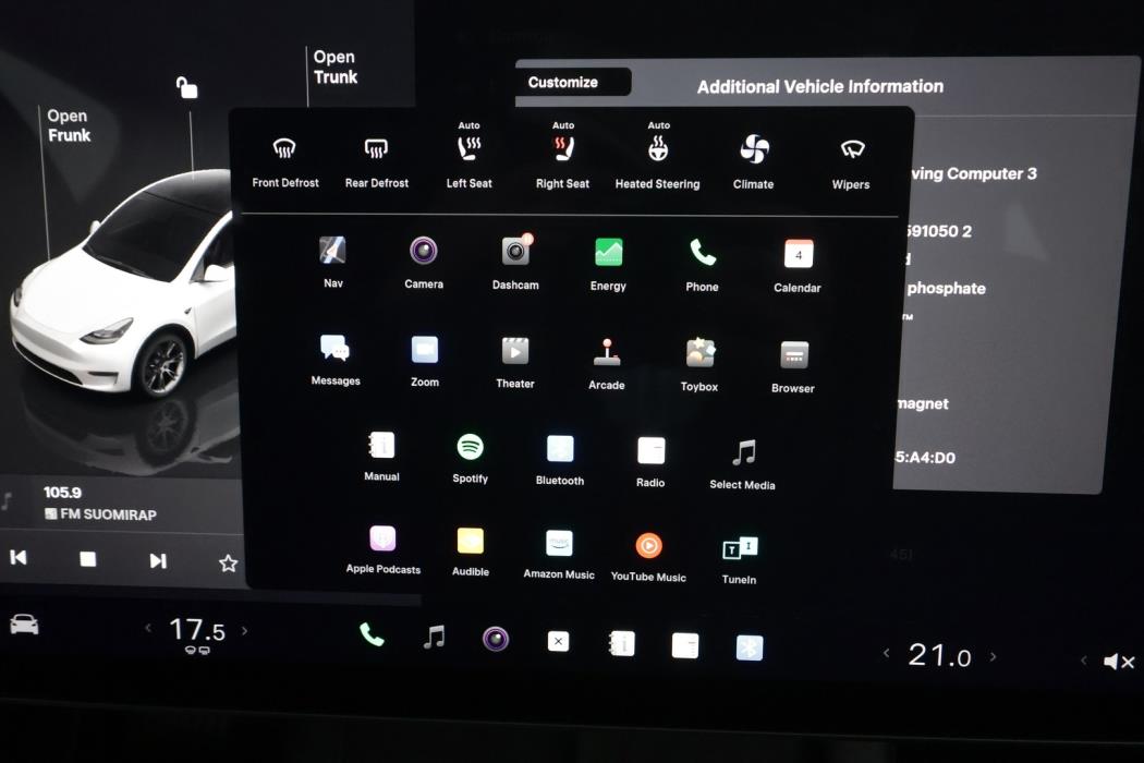 TESLA MODEL Y 2023