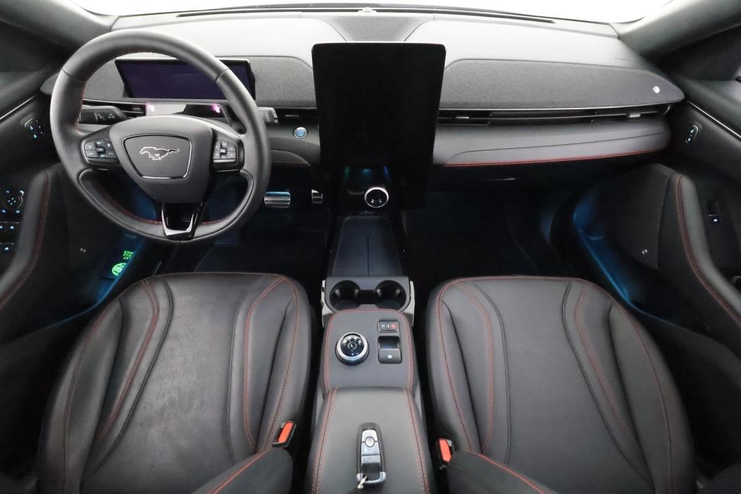 FORD MUSTANG MACH-E 2022