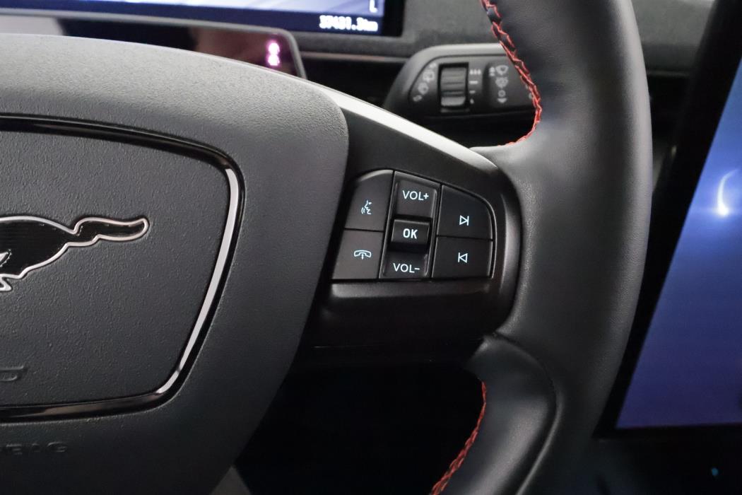 FORD MUSTANG MACH-E 2022