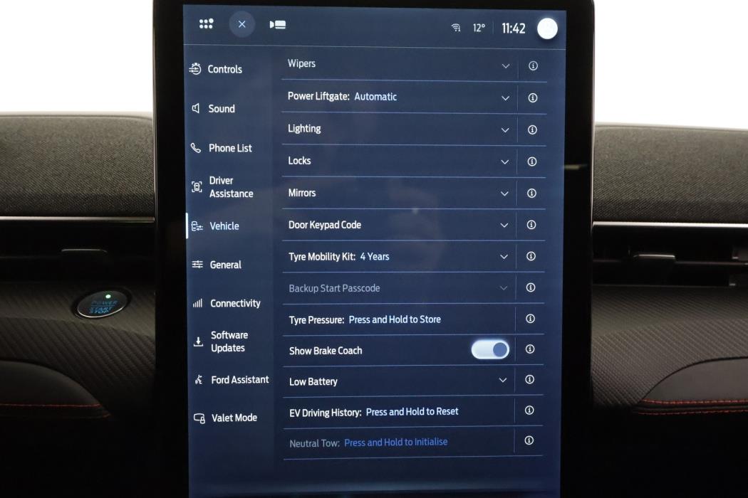 FORD MUSTANG MACH-E 2022