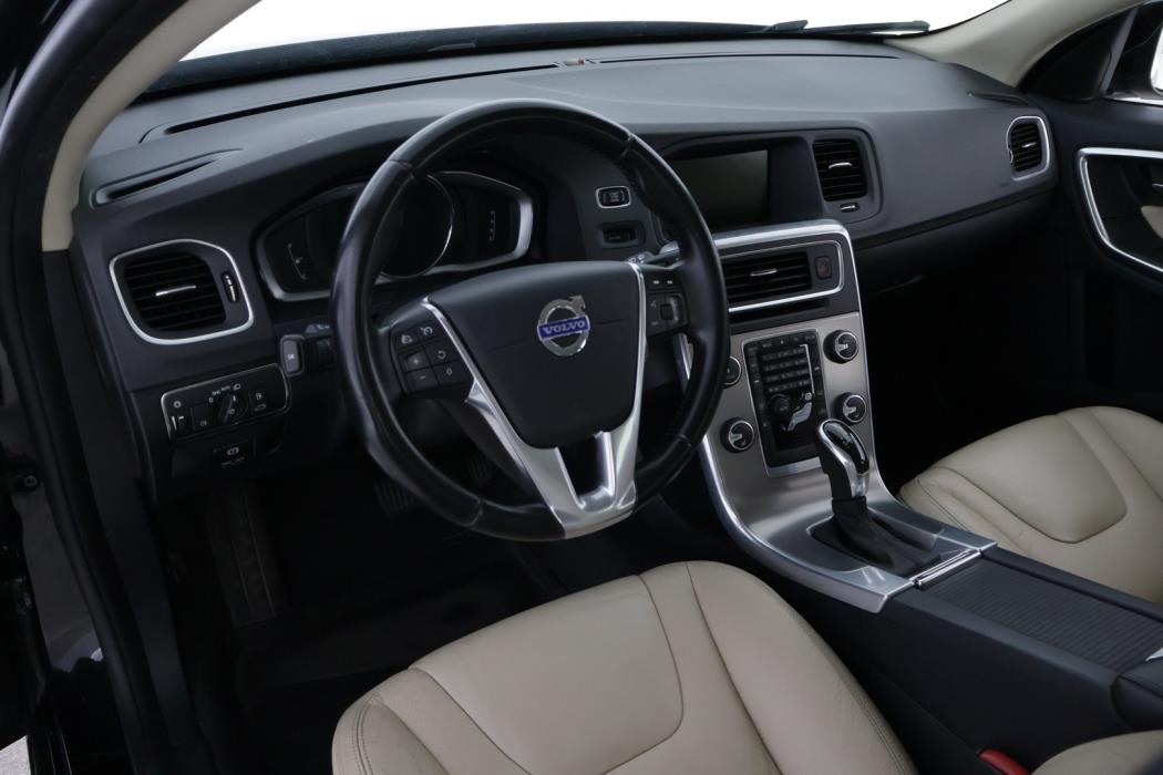 VOLVO V60 2013