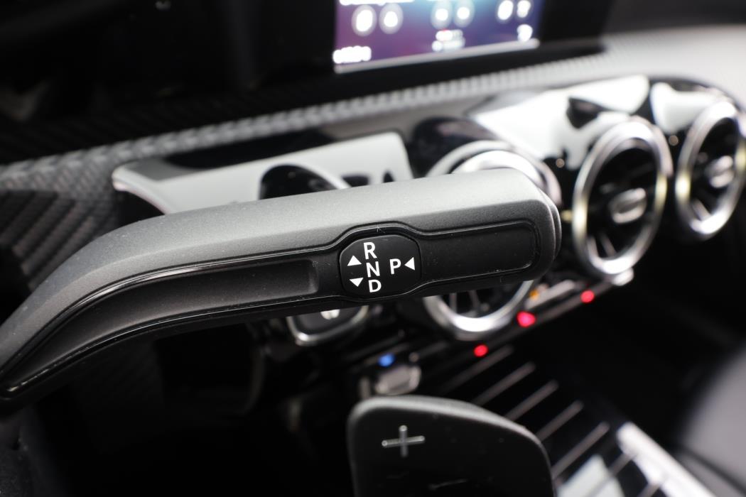 MERCEDES-BENZ A 2019